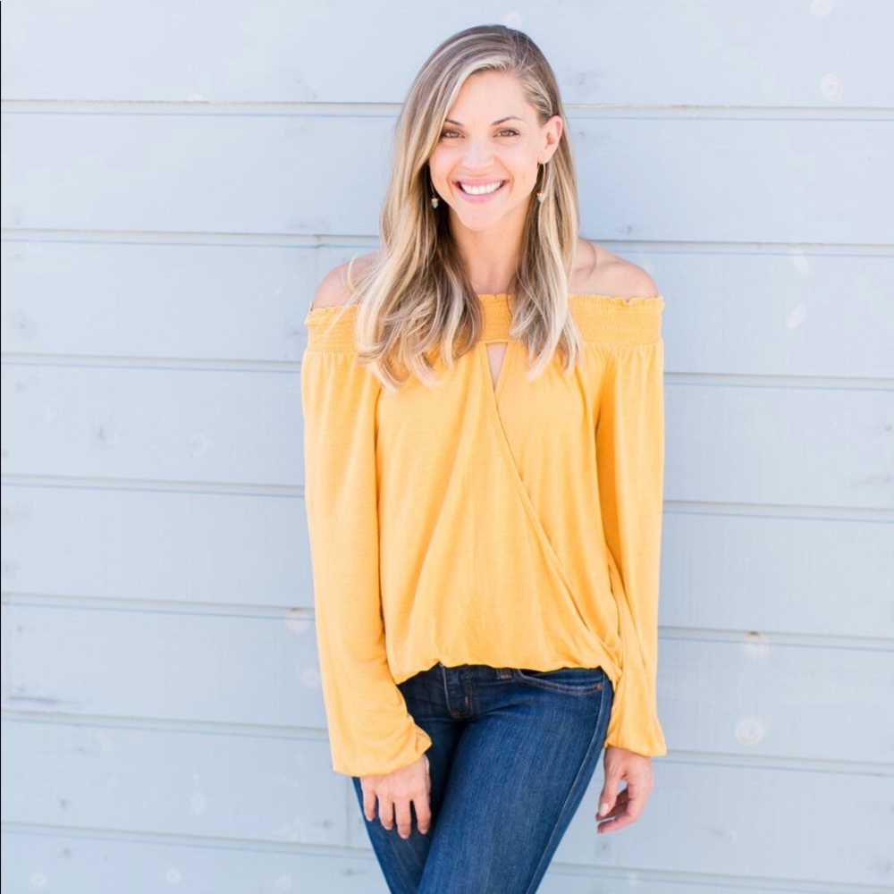 CHLOE & KATIE LONGSLEEVE BLOUSE